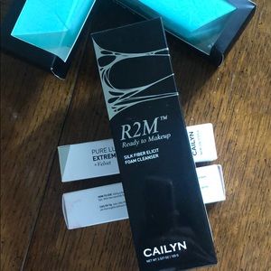 Superb, Silk fiber elicit foam cleanser🌼 Ahhhhh